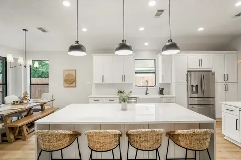 146 S Holly Laurel Circle The Woodlands TX 77382