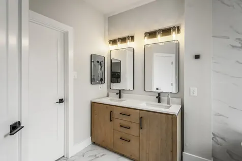146 S Holly Laurel Circle The Woodlands TX 77382