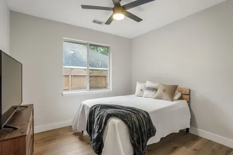 146 S Holly Laurel Circle The Woodlands TX 77382