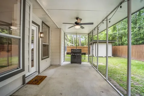 146 S Holly Laurel Circle The Woodlands TX 77382