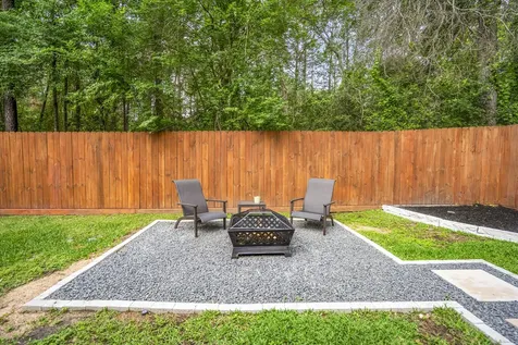 146 S Holly Laurel Circle The Woodlands TX 77382