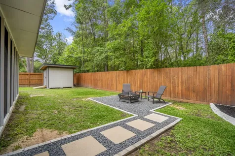 146 S Holly Laurel Circle The Woodlands TX 77382