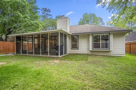 146 S Holly Laurel Circle The Woodlands TX 77382