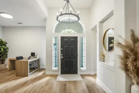 146 S Holly Laurel Circle The Woodlands TX 77382