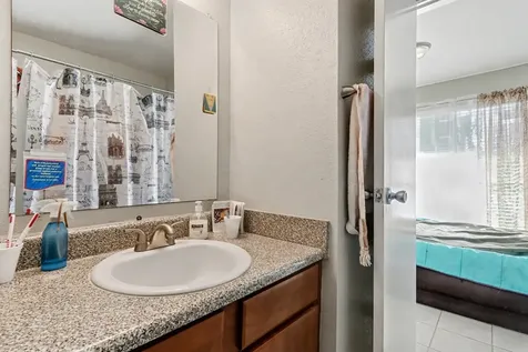 3506 Cove View Boulevard 1403 Galveston TX 77554