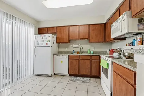 3506 Cove View Boulevard 1403 Galveston TX 77554