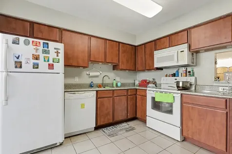 3506 Cove View Boulevard 1403 Galveston TX 77554