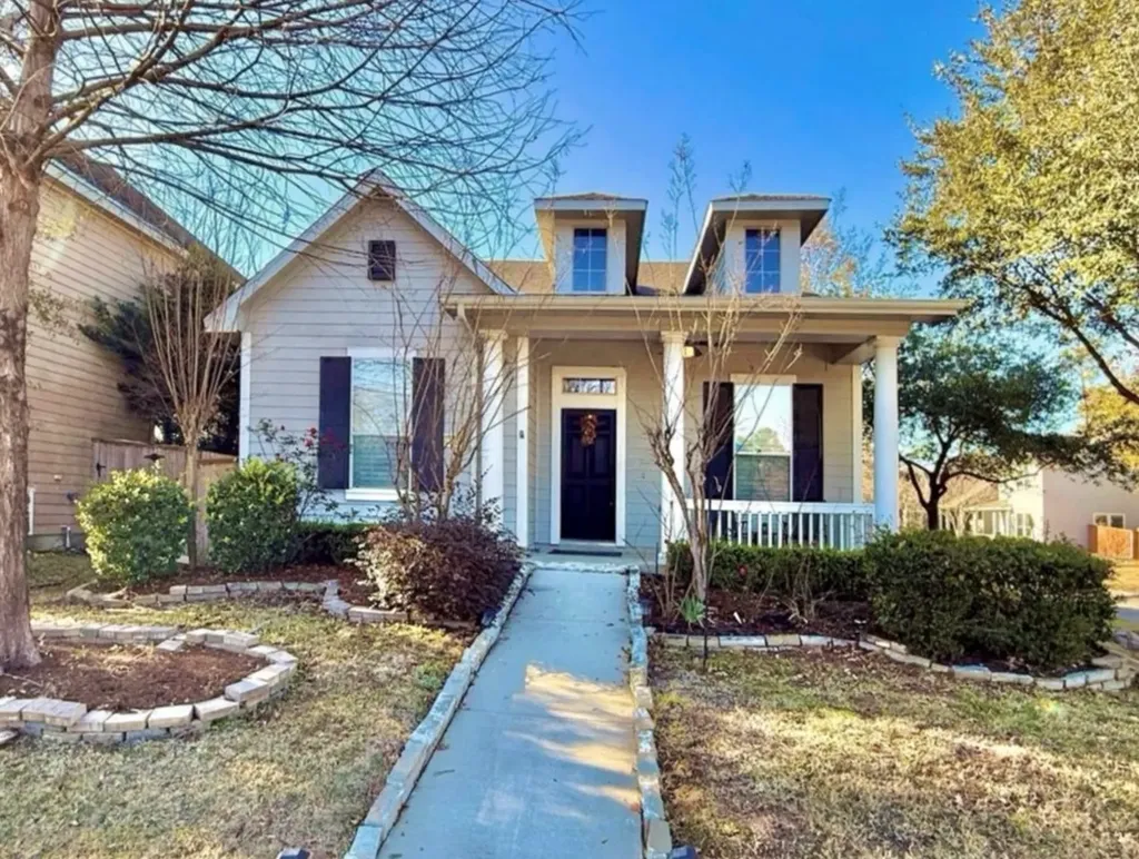 98 W Montfair Boulevard The Woodlands TX 77382