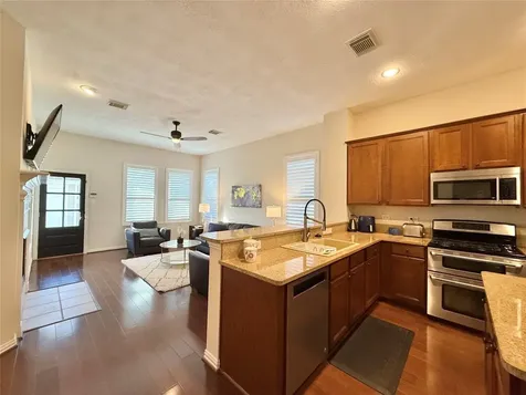 98 W Montfair Boulevard The Woodlands TX 77382