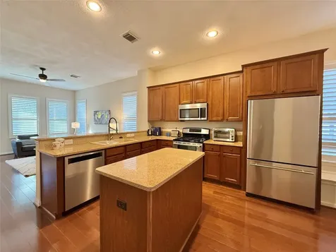 98 W Montfair Boulevard The Woodlands TX 77382