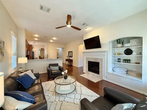 98 W Montfair Boulevard The Woodlands TX 77382