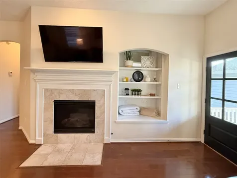 98 W Montfair Boulevard The Woodlands TX 77382
