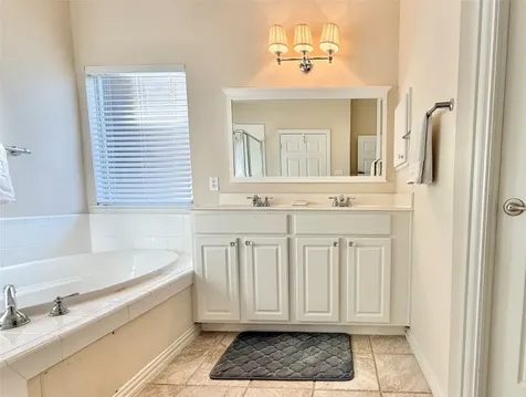 98 W Montfair Boulevard The Woodlands TX 77382