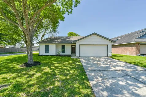 5034 Creekview Drive La Porte TX 77571