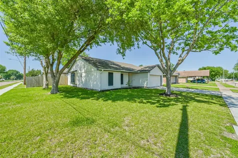 5034 Creekview Drive La Porte TX 77571