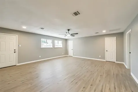 5034 Creekview Drive La Porte TX 77571