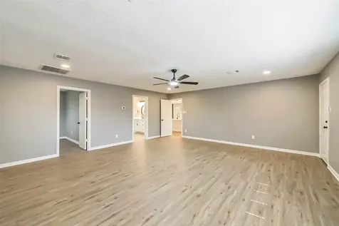 5034 Creekview Drive La Porte TX 77571
