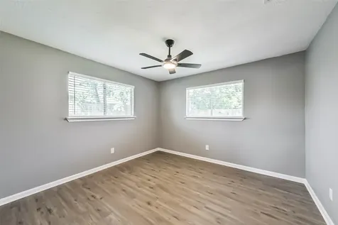 5034 Creekview Drive La Porte TX 77571