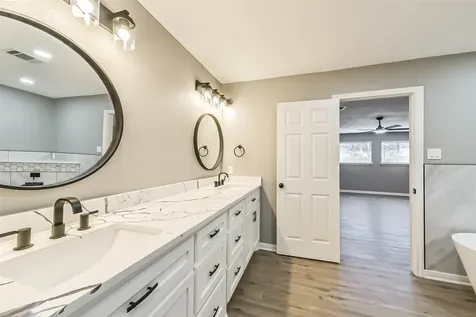 5034 Creekview Drive La Porte TX 77571