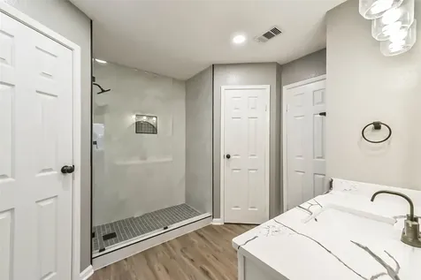 5034 Creekview Drive La Porte TX 77571
