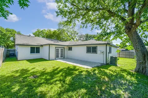 5034 Creekview Drive La Porte TX 77571