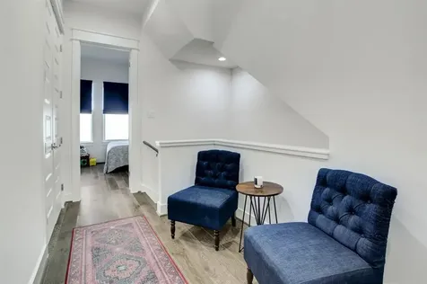 808 Fisher Street D Houston TX 77018