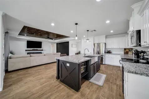 2063 White Buck Court Cleveland TX 77328