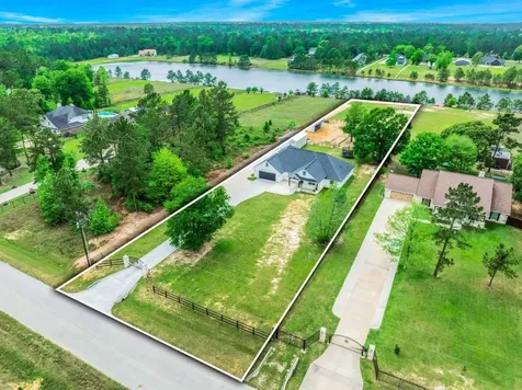 2063 White Buck Court Cleveland TX 77328