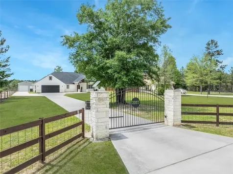 2063 White Buck Court Cleveland TX 77328