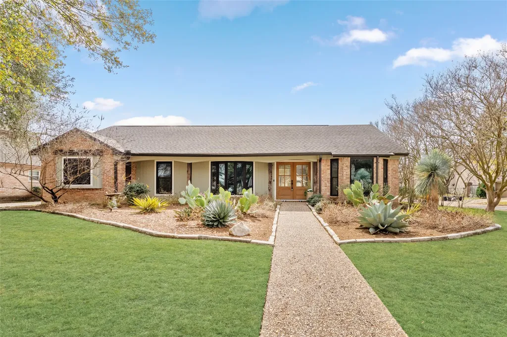 10831 Holly Springs Drive Houston TX 77042
