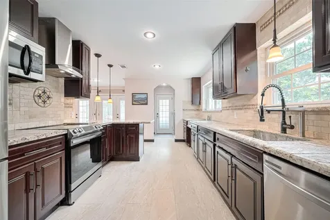 14127 Britoak Lane Houston TX 77079