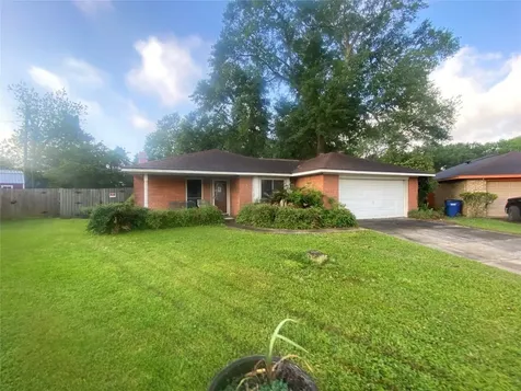 718 Westbury Street West Orange TX 77630