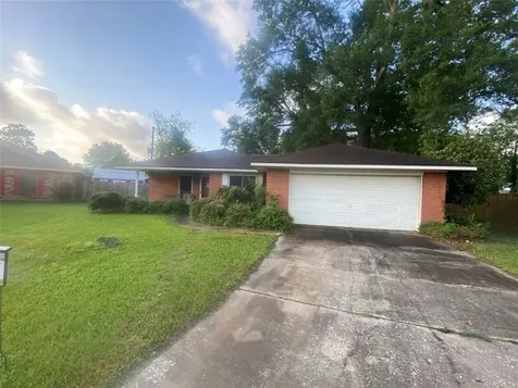 718 Westbury Street West Orange TX 77630
