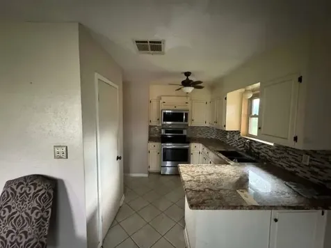 718 Westbury Street West Orange TX 77630