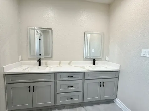 1175 Road 5203 Cleveland TX 77327