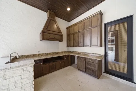 5339 Tilbury Drive Houston TX 77056