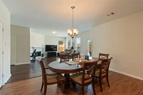 686 Fountain View Lane League City TX 77573