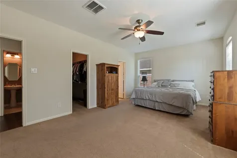 686 Fountain View Lane League City TX 77573