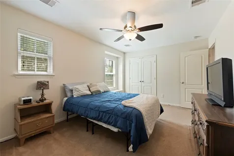 686 Fountain View Lane League City TX 77573