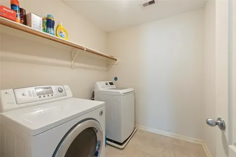 686 Fountain View Lane League City TX 77573