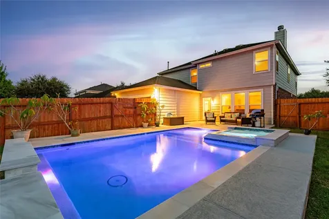 686 Fountain View Lane League City TX 77573