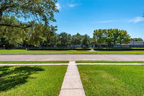 686 Fountain View Lane League City TX 77573