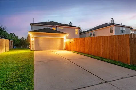 686 Fountain View Lane League City TX 77573