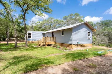 706 Crooked Creek Drive Sheridan TX 77475