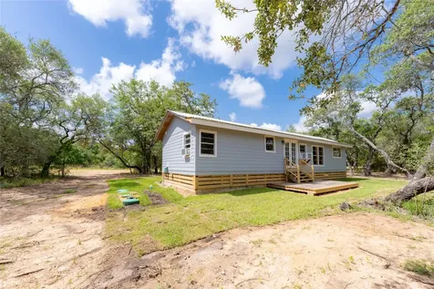 706 Crooked Creek Drive Sheridan TX 77475