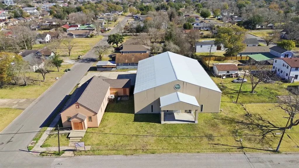 1444 2nd Avenue Port Arthur TX 77642