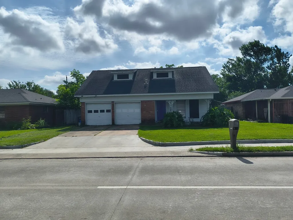 734 Dell Dale Street Channelview TX 77530