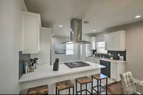 5224 Leeland Street Houston TX 77023