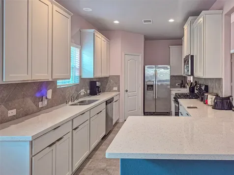104 Cullen Street Angleton TX 77515
