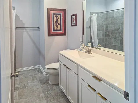104 Cullen Street Angleton TX 77515